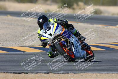media/Feb-03-2024-SoCal Trackdays (Sat) [[767c60a41c]]/8-Turn 7 (1140am)/